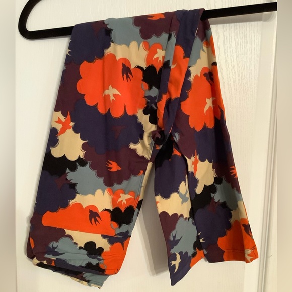 **SALE SEE BELOW** NWOT Lularoe Leggings - Picture 1 of 1